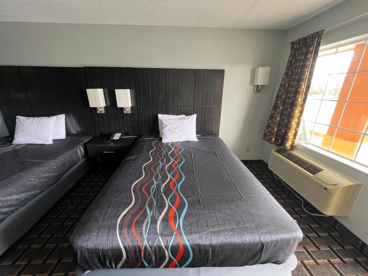 Executive Inn Pelham ภายนอก รูปภาพ