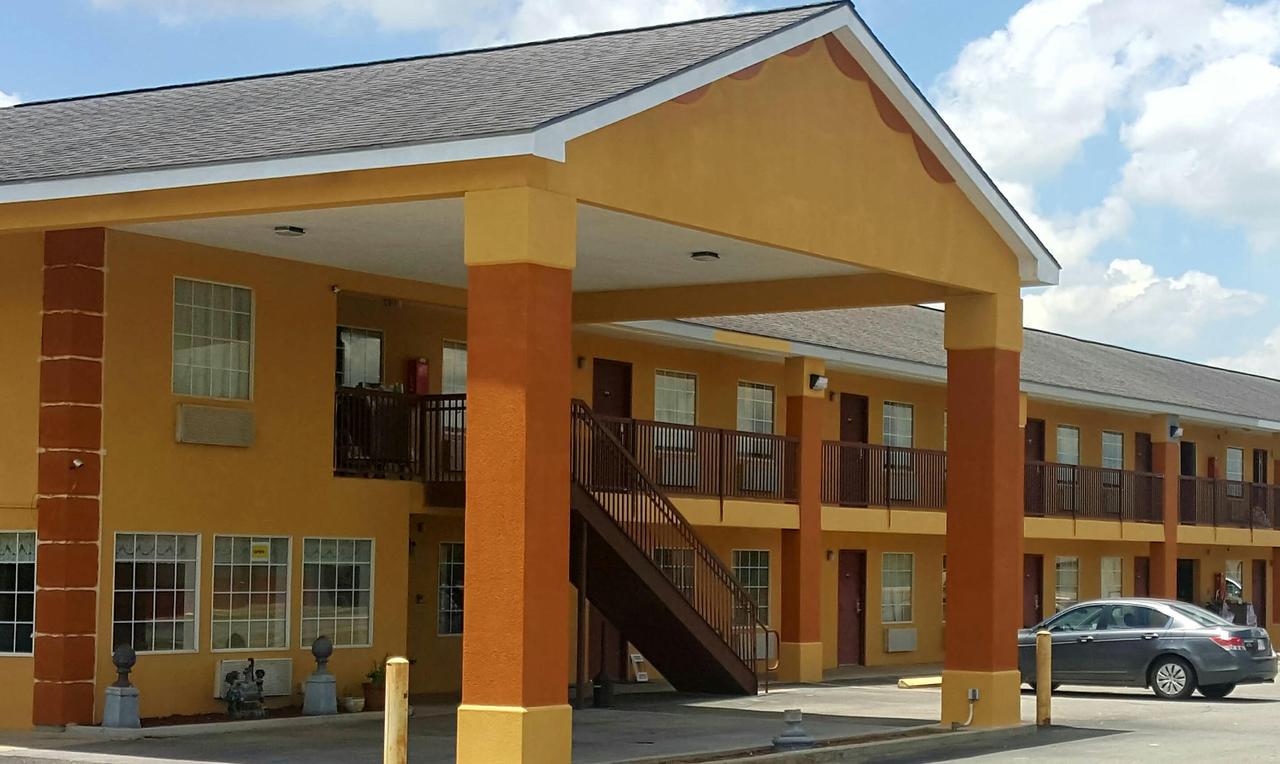 Executive Inn Pelham ภายนอก รูปภาพ
