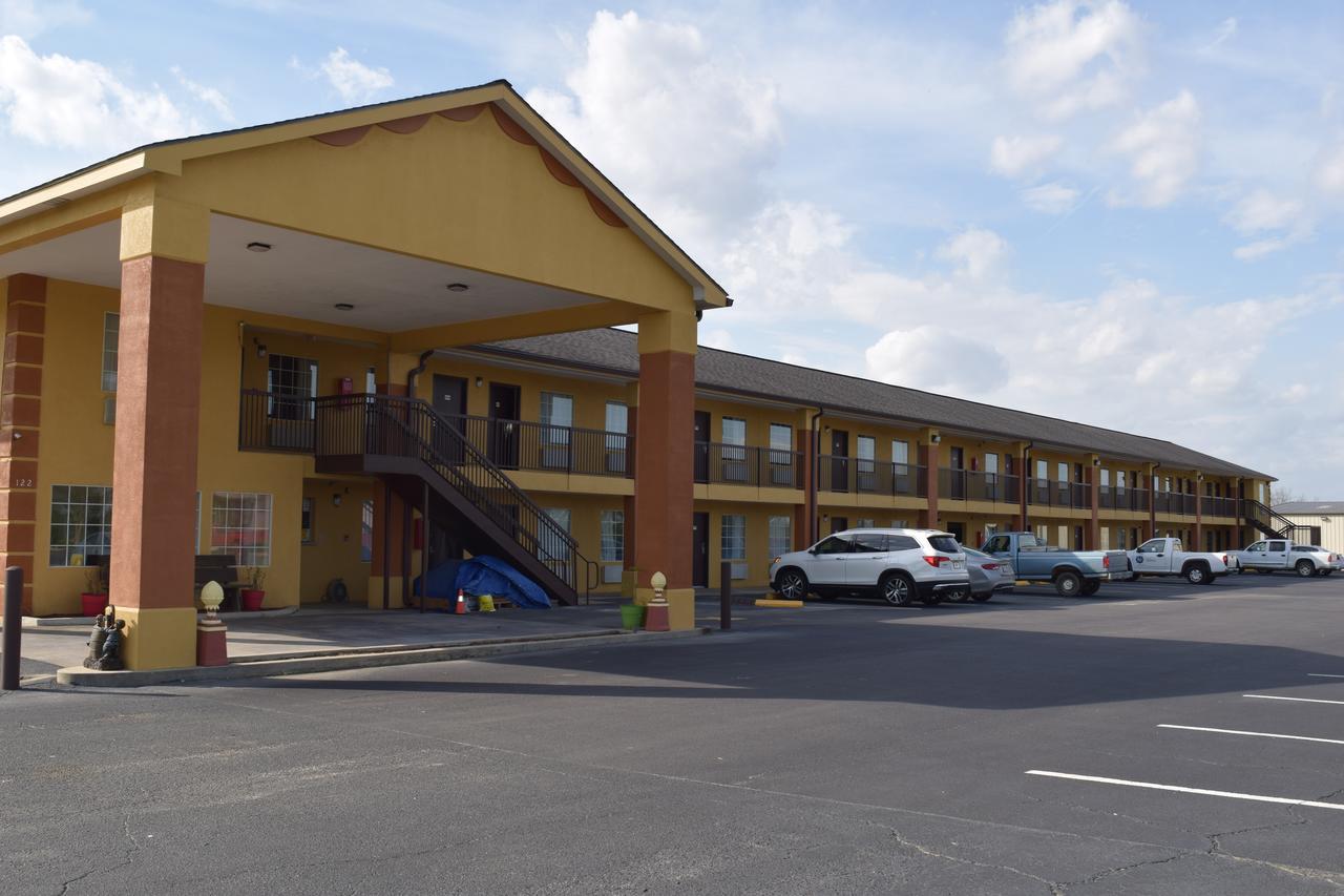 Executive Inn Pelham ภายนอก รูปภาพ